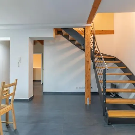 Maisonette-wohnung Mit 5 Schlafzimmern Apartment Woerrstadt