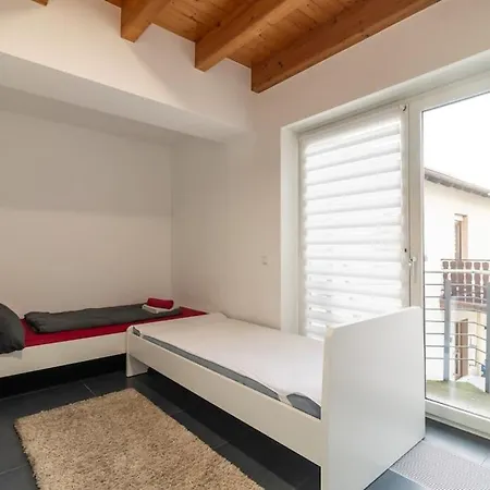 Апартаменты Maisonette-wohnung Mit 5 Schlafzimmern Woerrstadt